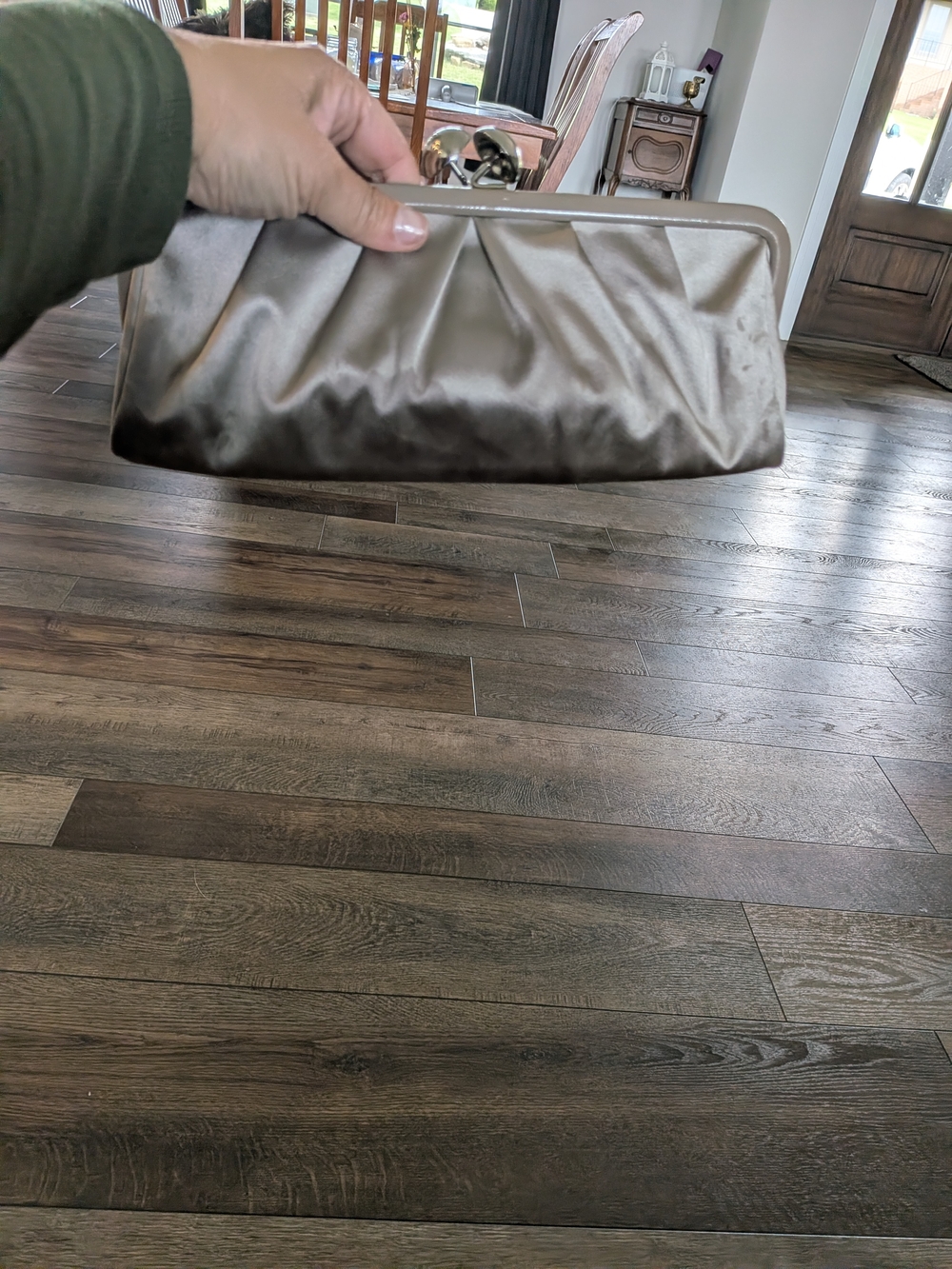 Coach Amanda Darcy Champagne Grey Sateen Clutch With Silver Kiss Lock GUC‎